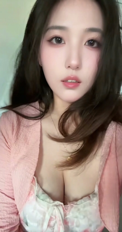 私房兼职小妹易高潮喷水-69俱乐部