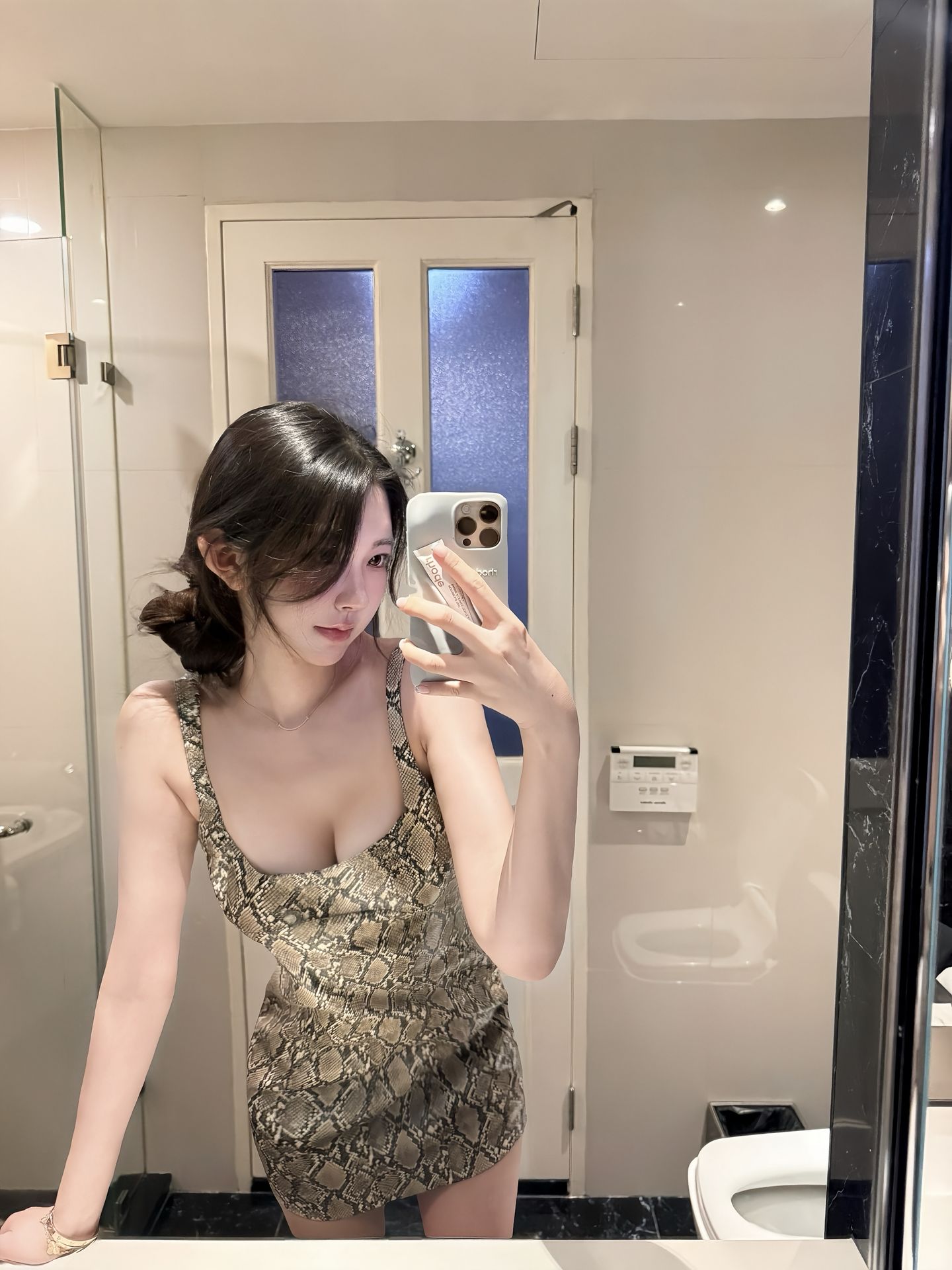 【上海】徐汇纯欲美人瑜瑜(宝藏美女)-69俱乐部