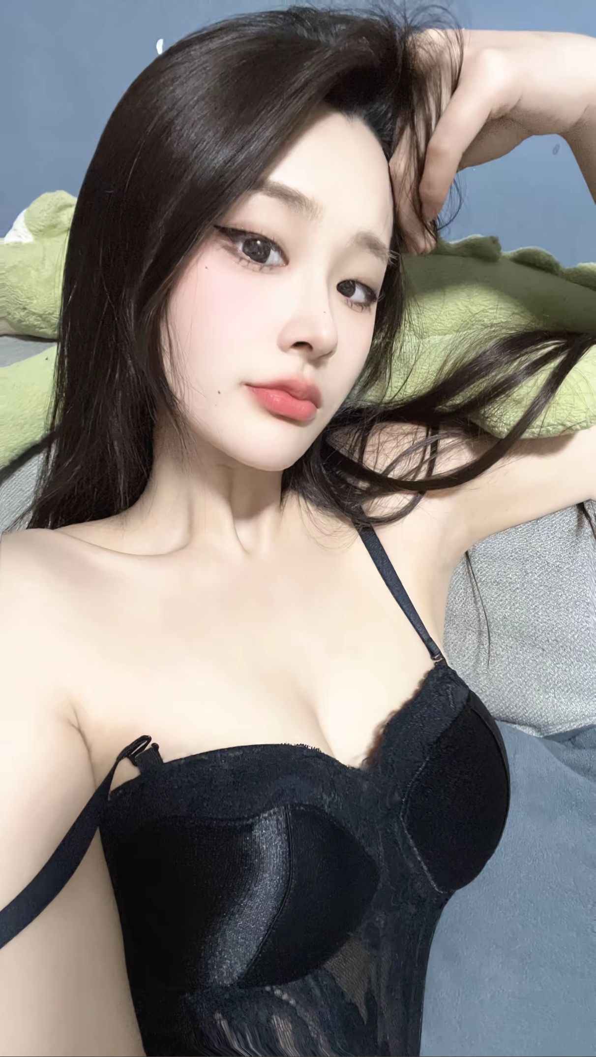 【沈阳】极品骚货 老铁们尽情去操有做大活-69俱乐部