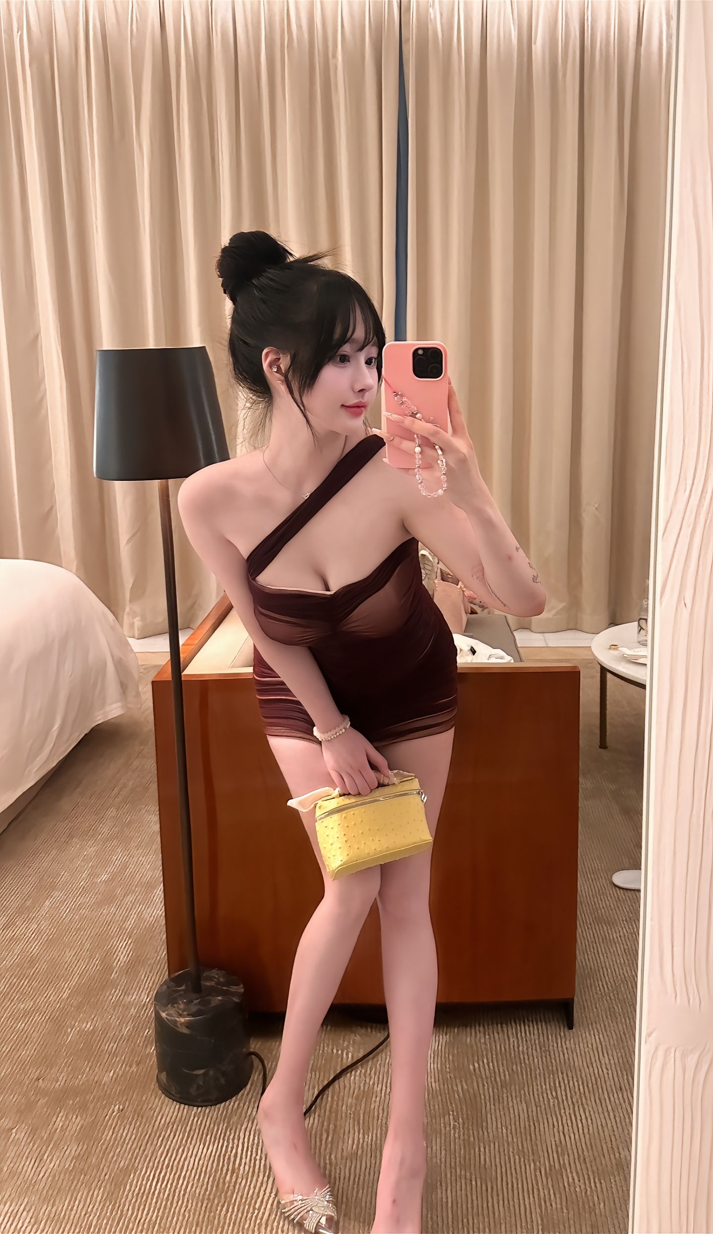 悠悠美女大长腿大奶子操起来爽啊-69俱乐部