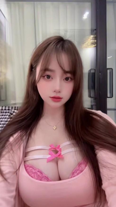 天然豪乳让人爱不释手-69俱乐部