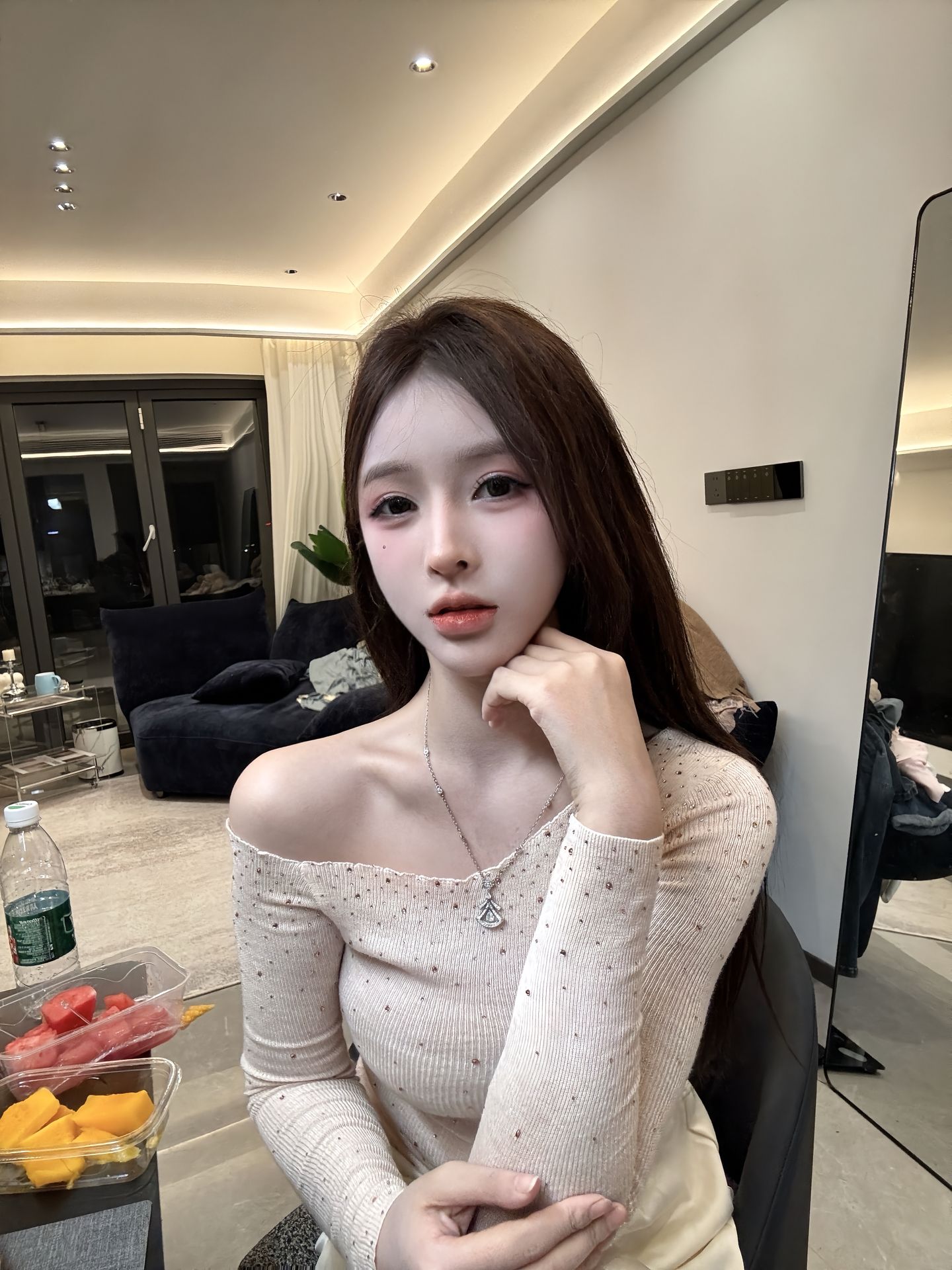 甜妹白虎穴粉嫩干净-69俱乐部