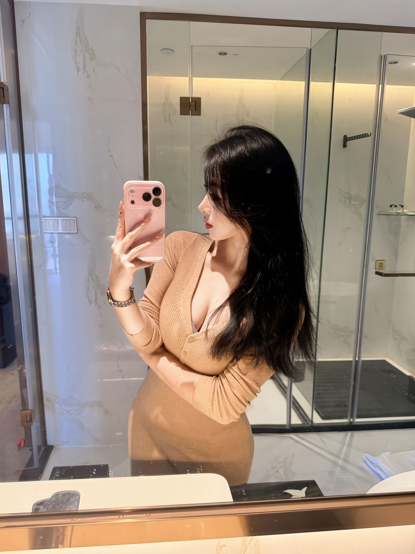 出差操的骚货奶子好大-69俱乐部