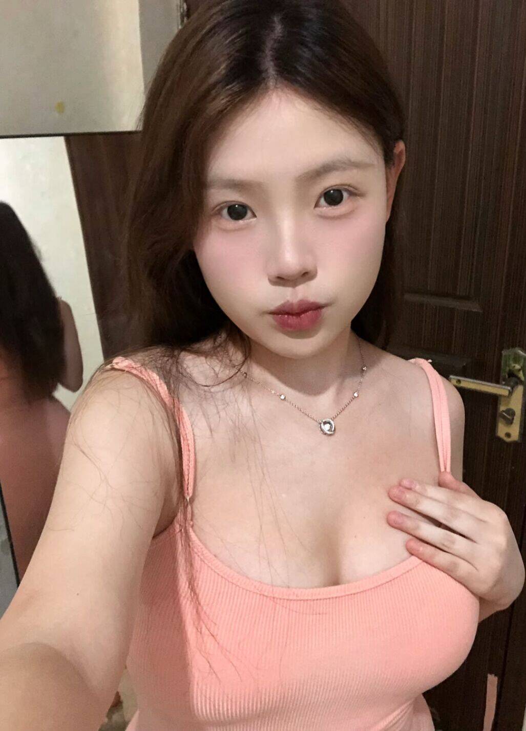 性感大长腿妹妹-69俱乐部