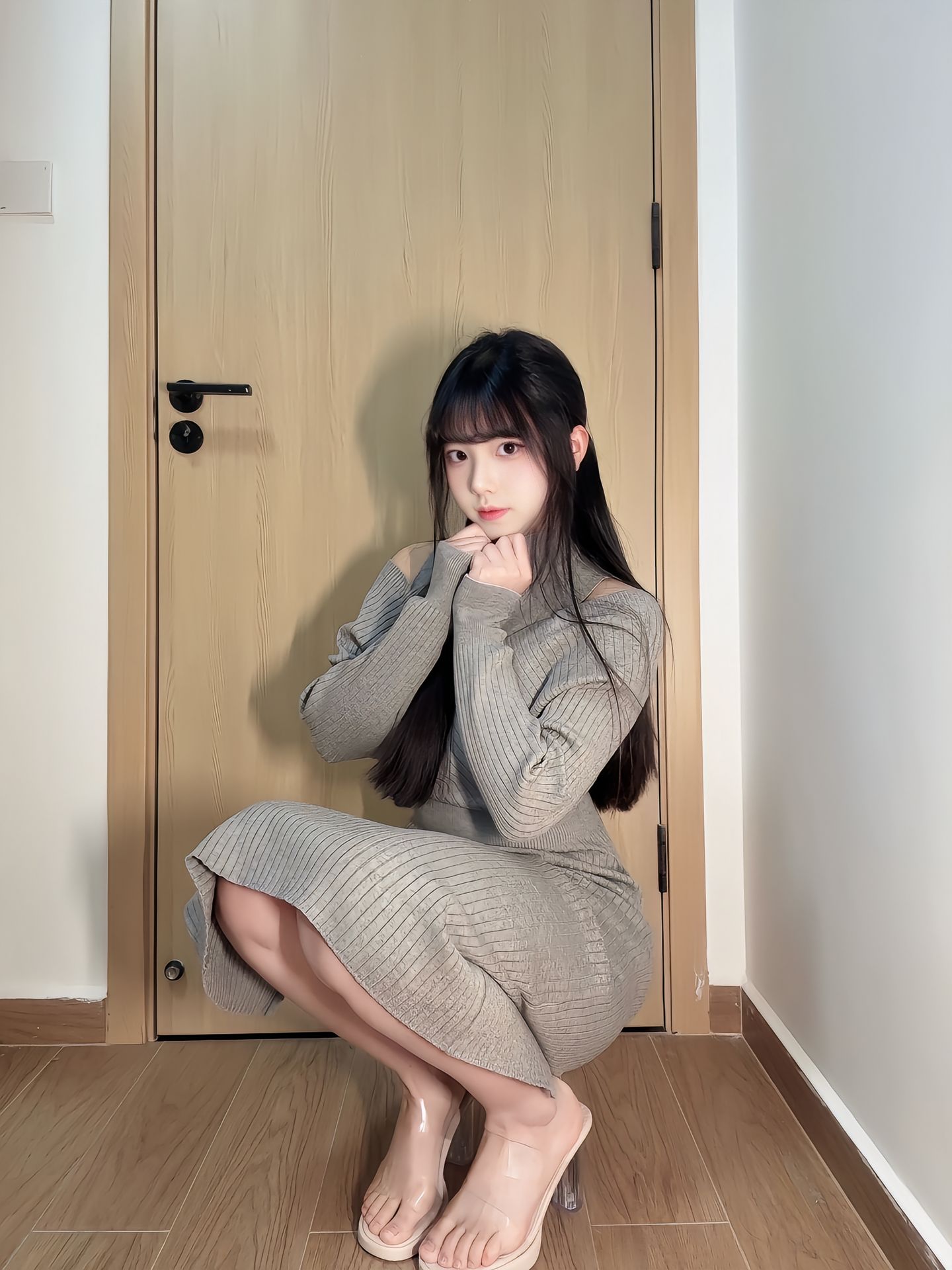 宝藏嫩妹胸大屁股大-69俱乐部