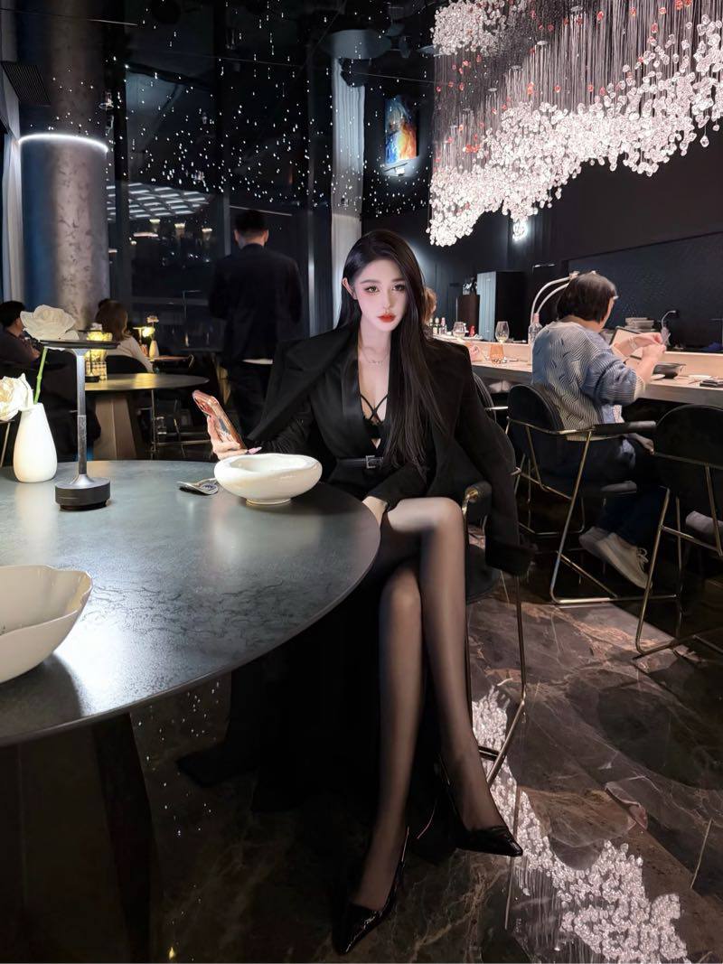 妩媚S型身材活好易高潮容易抽搐-69俱乐部