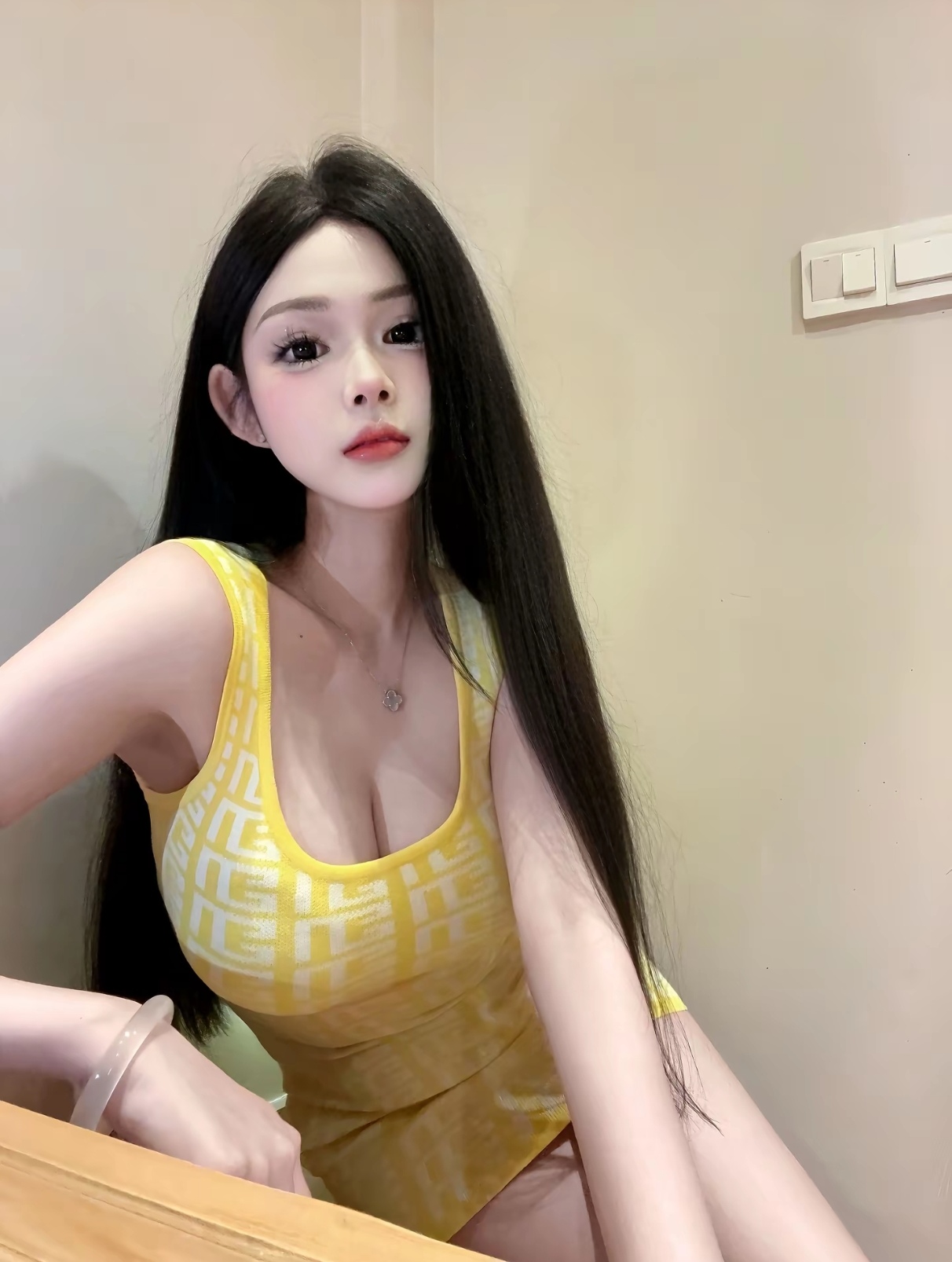 官渡打卡波霸骚妹-69俱乐部