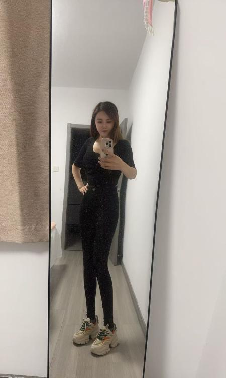 服务系骚妇-69俱乐部