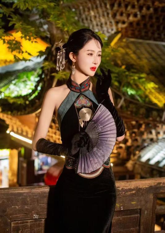 龙华雪莉-69俱乐部