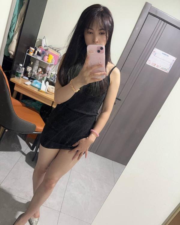 浦东白皙长腿丝足少妇-69俱乐部