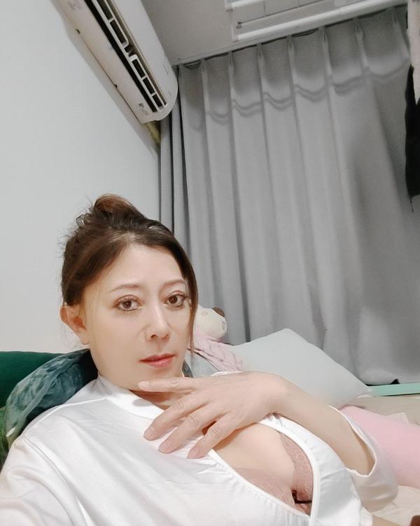 长宁服务系熟女-69俱乐部