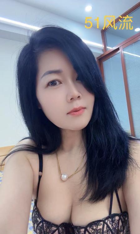 西湖区服务系美少妇-69俱乐部