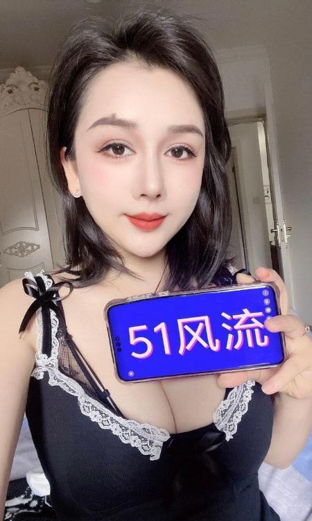 E胸人妻少妇敏儿-69俱乐部