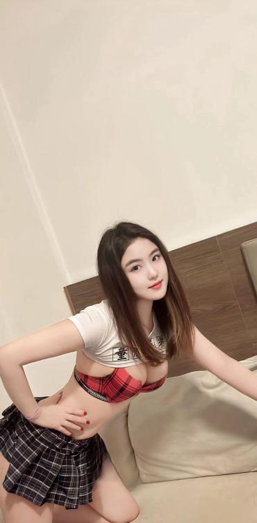 二刷白云大胸翘臀小敏-69俱乐部