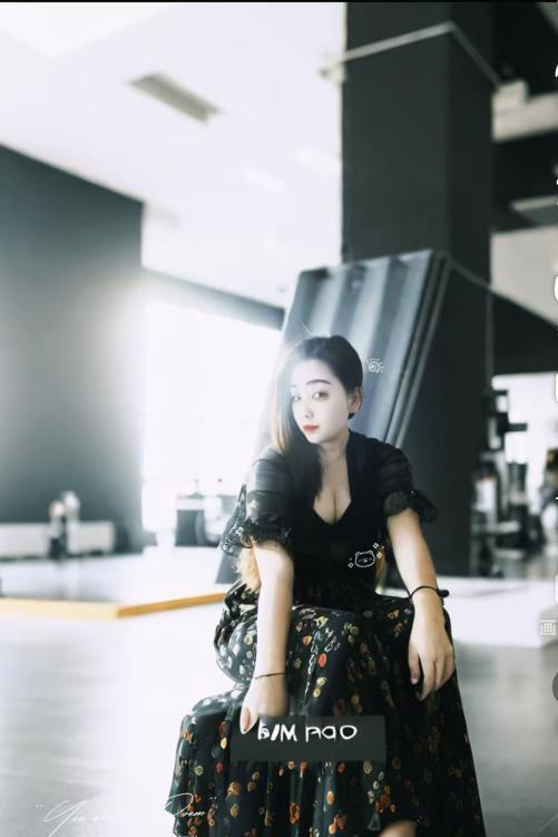 大奶莞式服务女-69俱乐部