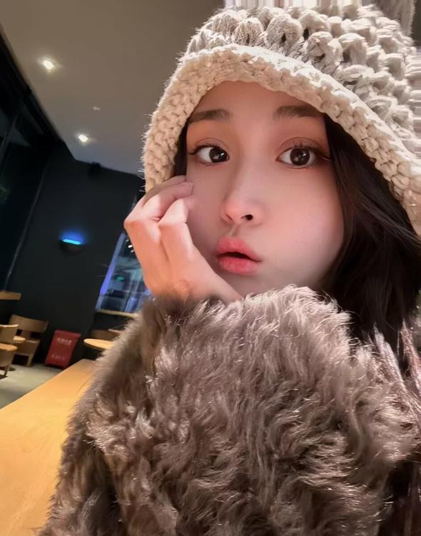 性价比蜜桃臀刘恋-69俱乐部