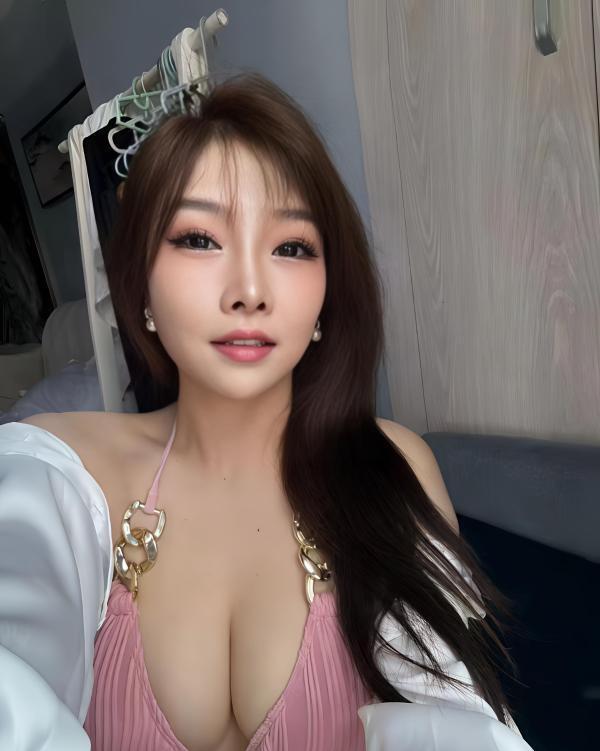 普陀大胸川妹子-69俱乐部