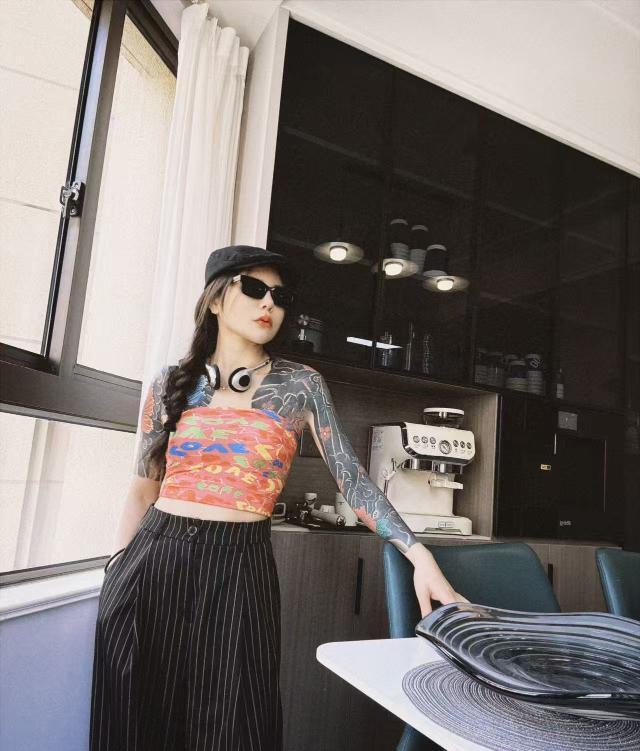 猫猫淫娃-69俱乐部