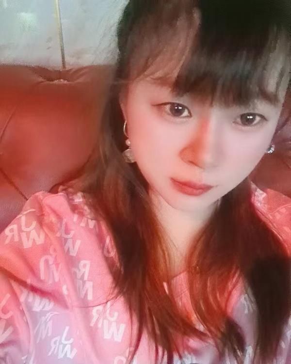 贴心服务小可爱-69俱乐部