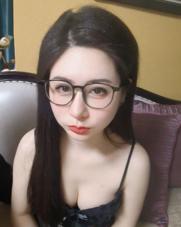 服务好身材棒的小艺-69俱乐部