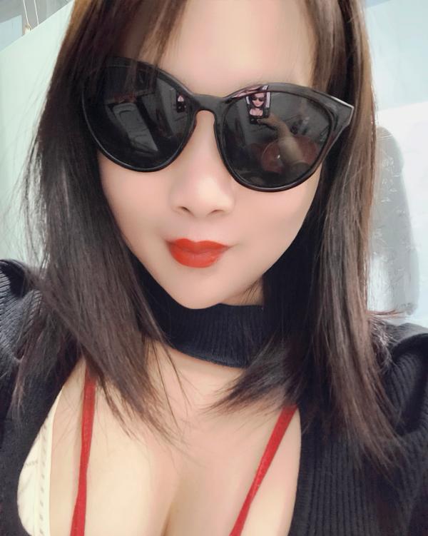 大胸肥臀小骚妇-69俱乐部