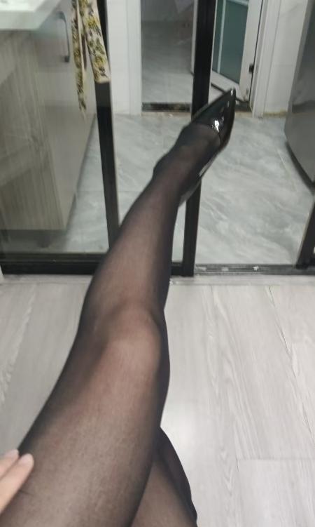 长腿黑丝熟女-69俱乐部