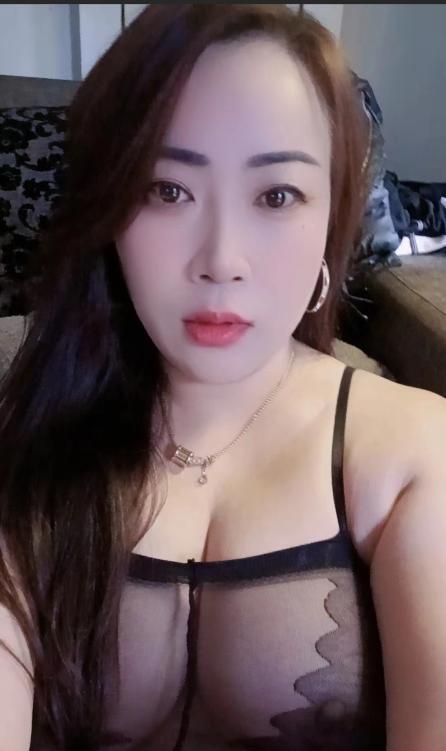 西青E奶大胸妹-69俱乐部