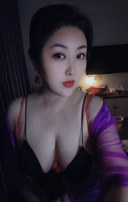 番禺美少妇黄咪-69俱乐部