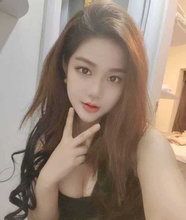 大胸颜值女友-69俱乐部