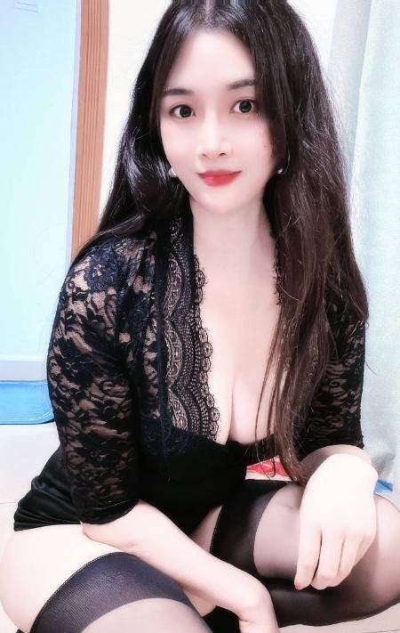 性感丰满翘臀月儿-69俱乐部