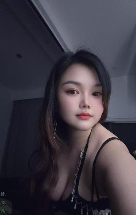 肥臀大奶e妹-69俱乐部