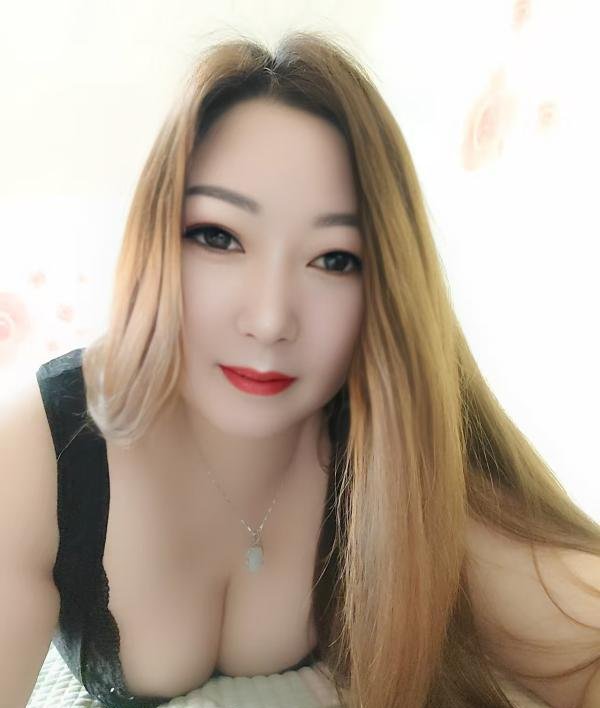 丰台肤白巨乳梦琪-69俱乐部