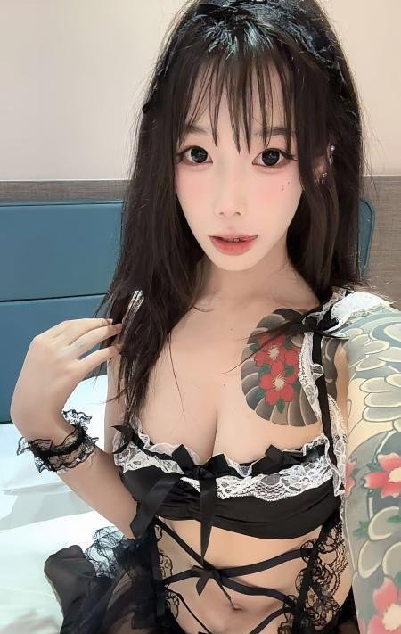 闵行美乳纹身妹安安-69俱乐部