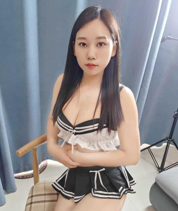 大熊小蛮腰妹子-69俱乐部