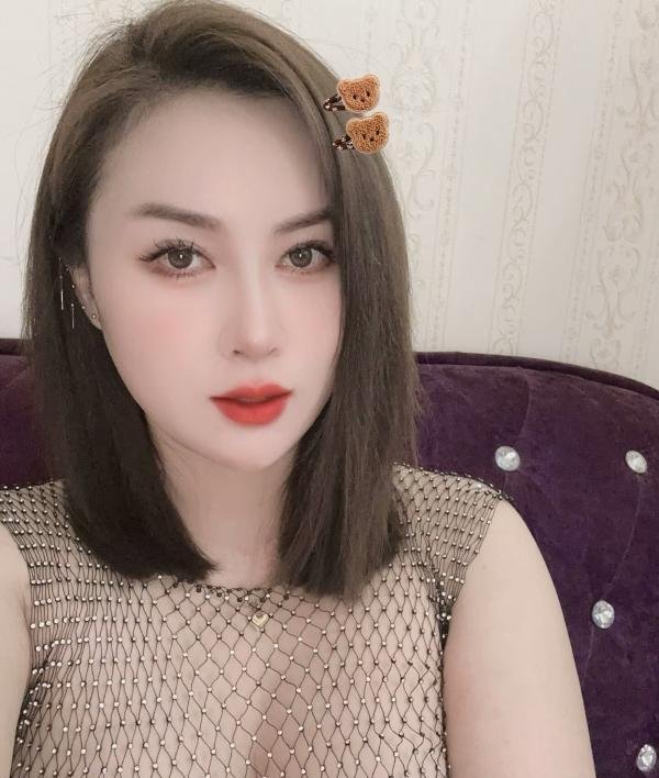 大胸梦梦-69俱乐部