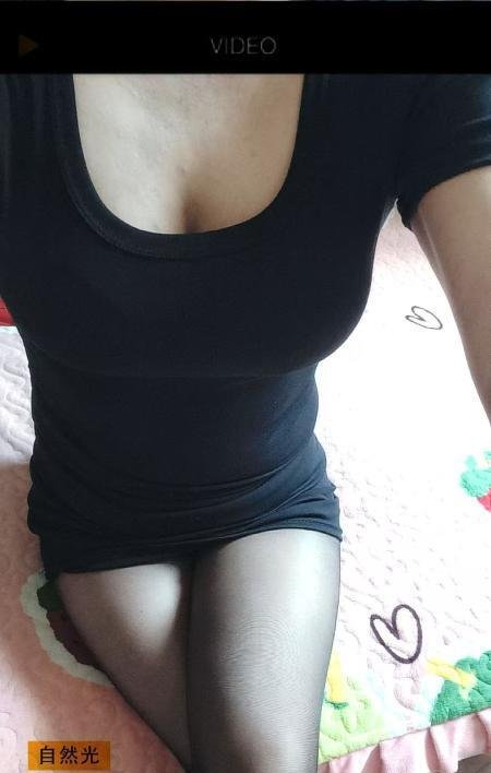 天津黑丝小骚逼-69俱乐部