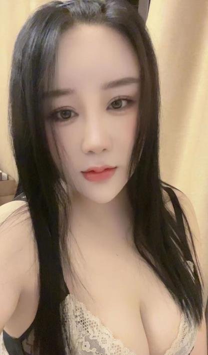 二刷大胸瑜伽苹果姐姐-69俱乐部