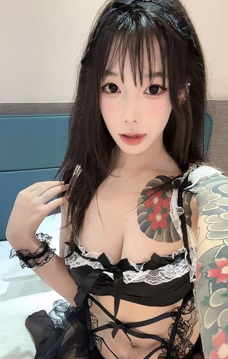 蜀山美乳纹身妹艳芳-69俱乐部