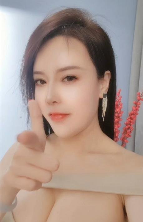 爆乳天后筱桐-69俱乐部