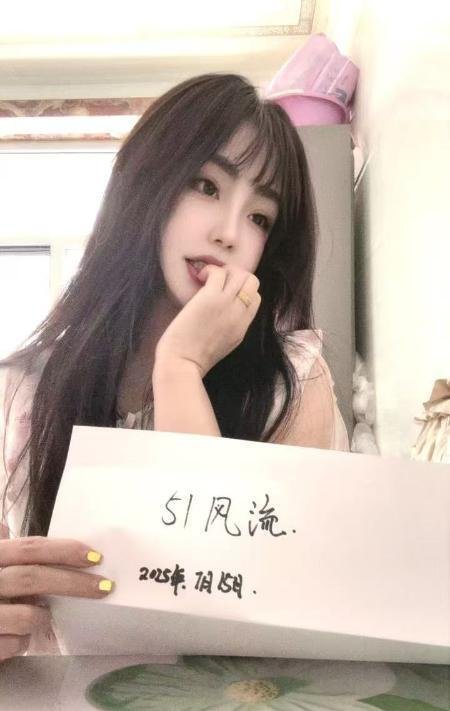 服务系美女小久-69俱乐部