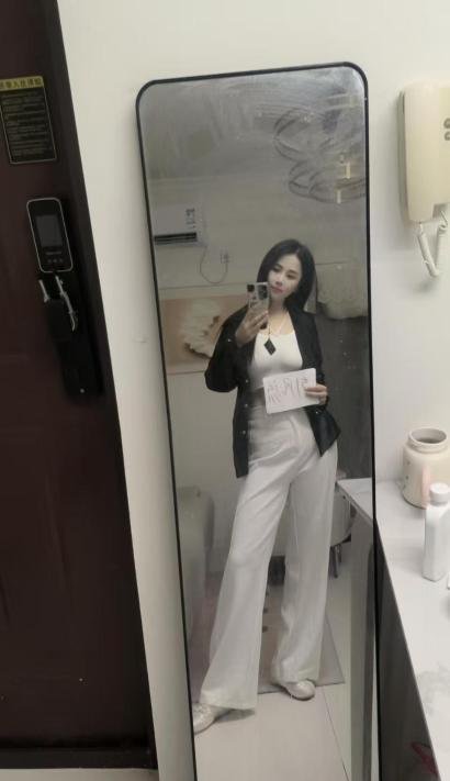 成都三通少妇小金莲-69俱乐部