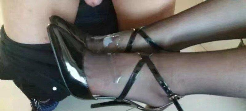 姑苏区半套S骚娘们-69俱乐部