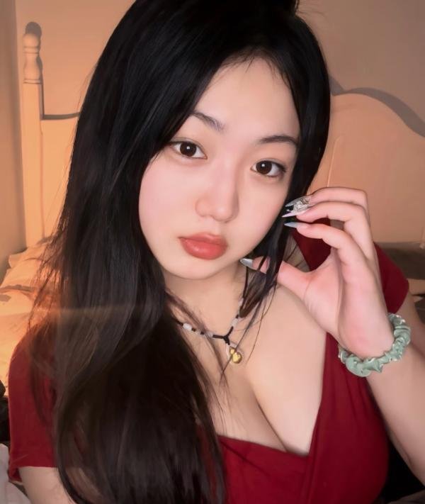 可舌吻肉感妹子-69俱乐部