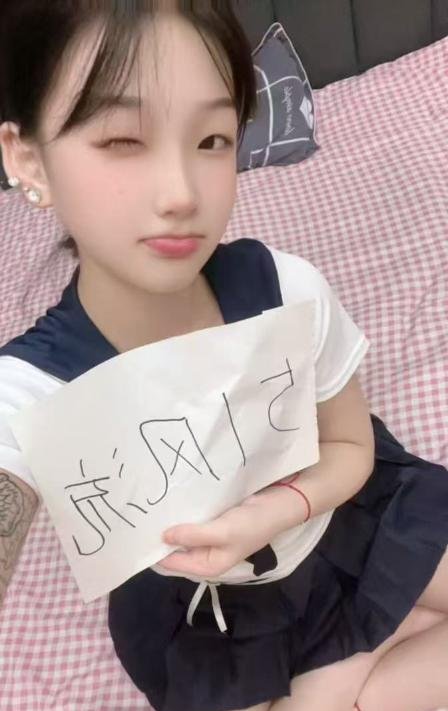 清纯高颜值08晗妹-69俱乐部