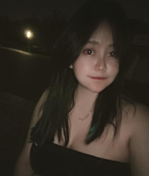 新街口E杯美女-69俱乐部