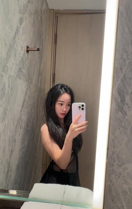 迷人的小妖精娜美-69俱乐部