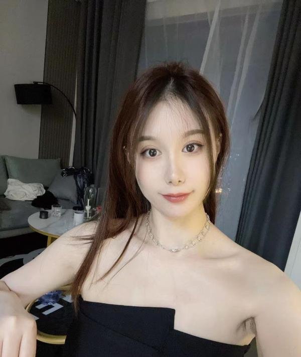 罗湖性感白玫瑰-69俱乐部