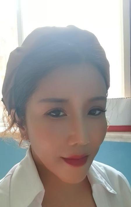 妖娆风骚少妇-69俱乐部