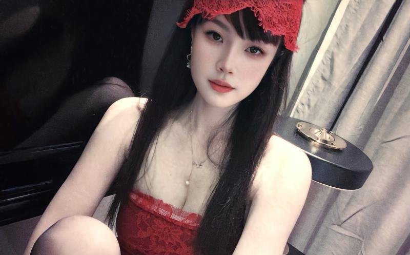 白云大长腿诗诗-69俱乐部