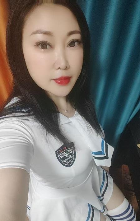 服务系少妇-69俱乐部